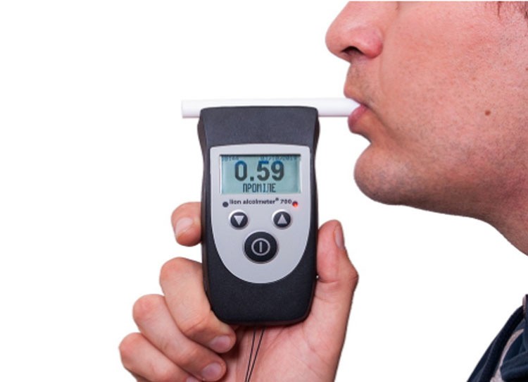 Cоvid-19 билан касалланганларни энг тез ва тўғри аниқлайдиган алкотестер яратилди