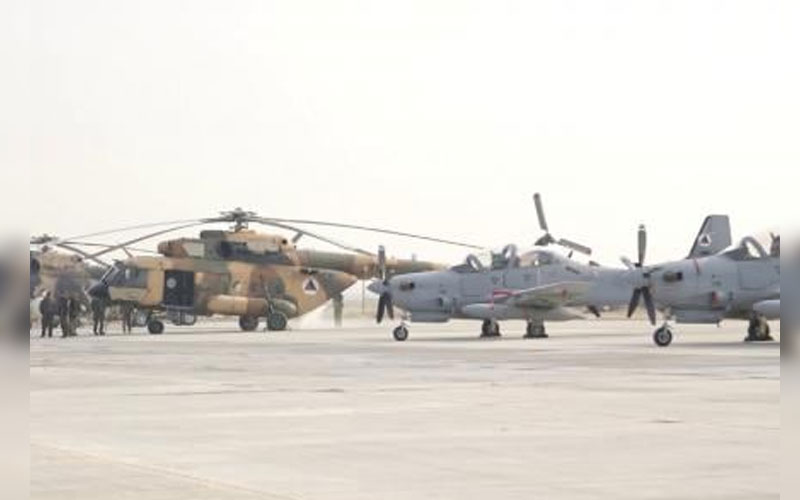 "Толибон" Ўзбекистон ва Тожикистондан афғон ҳарбийлари олиб ўтган авиатехникаларни қайтаришни сўради