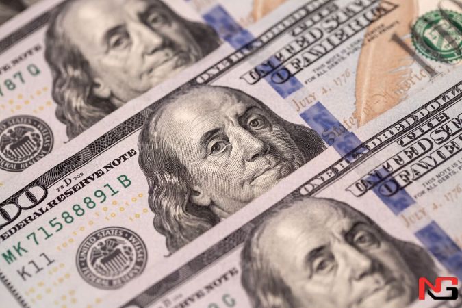 Доллар курси аста-секин кўтарилмоқда