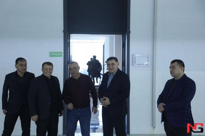 Спикер ўринбосари ва Наманган шаҳар хокими Намангандаги йирик корхона фаолияти билан танишишди