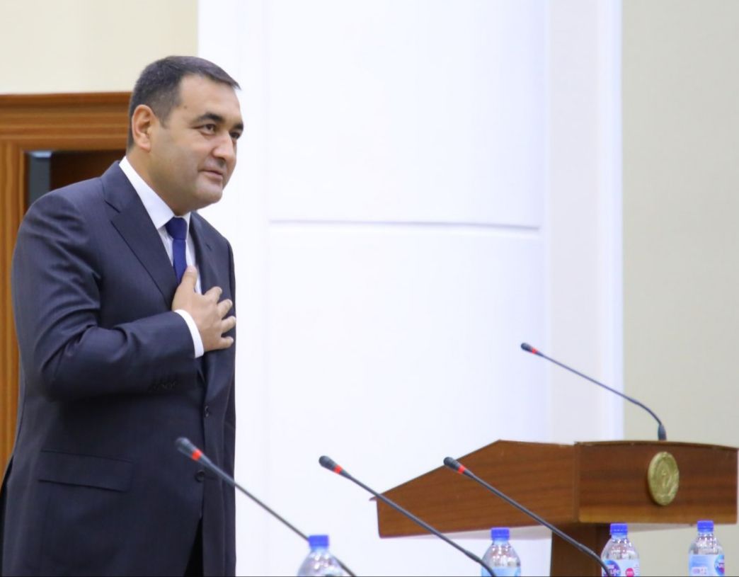 Хайрулло Бозоров Наманганнинг тадбиркорларига, ёшлари ва нуронийларига, журналистларига, шифокор ва ўқитувчиларига, қурувчиларига, вилоятнинг бутун халқига миннатдорлик билдирди