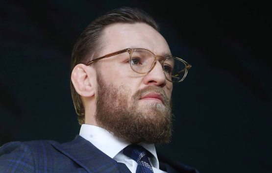 Конор МакГрегор яна фаолиятини тугатганини эълон қилди