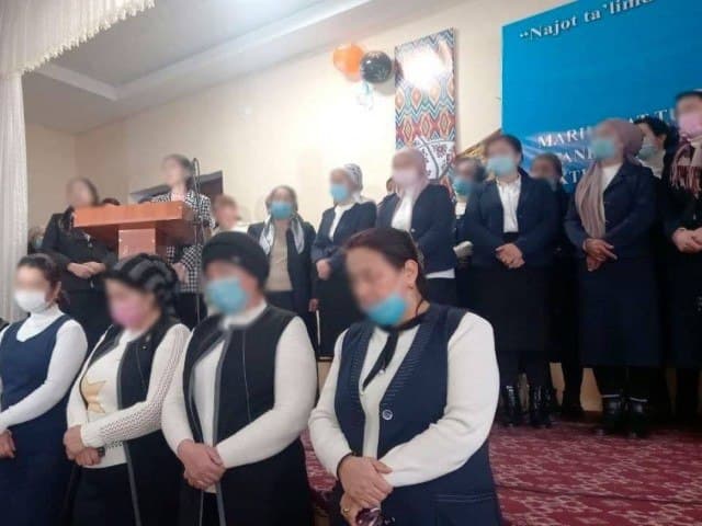 Андижонда ўқитувчилар бошини эгиб, узр сўратиш “ғоя”си қайси бошдан чиққани маълум бўлди