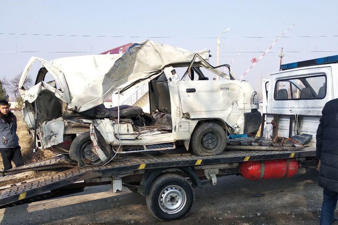 ЙТҲ: йўлда ухлаб қолган ҳайдовчи фарзандидан айрилди