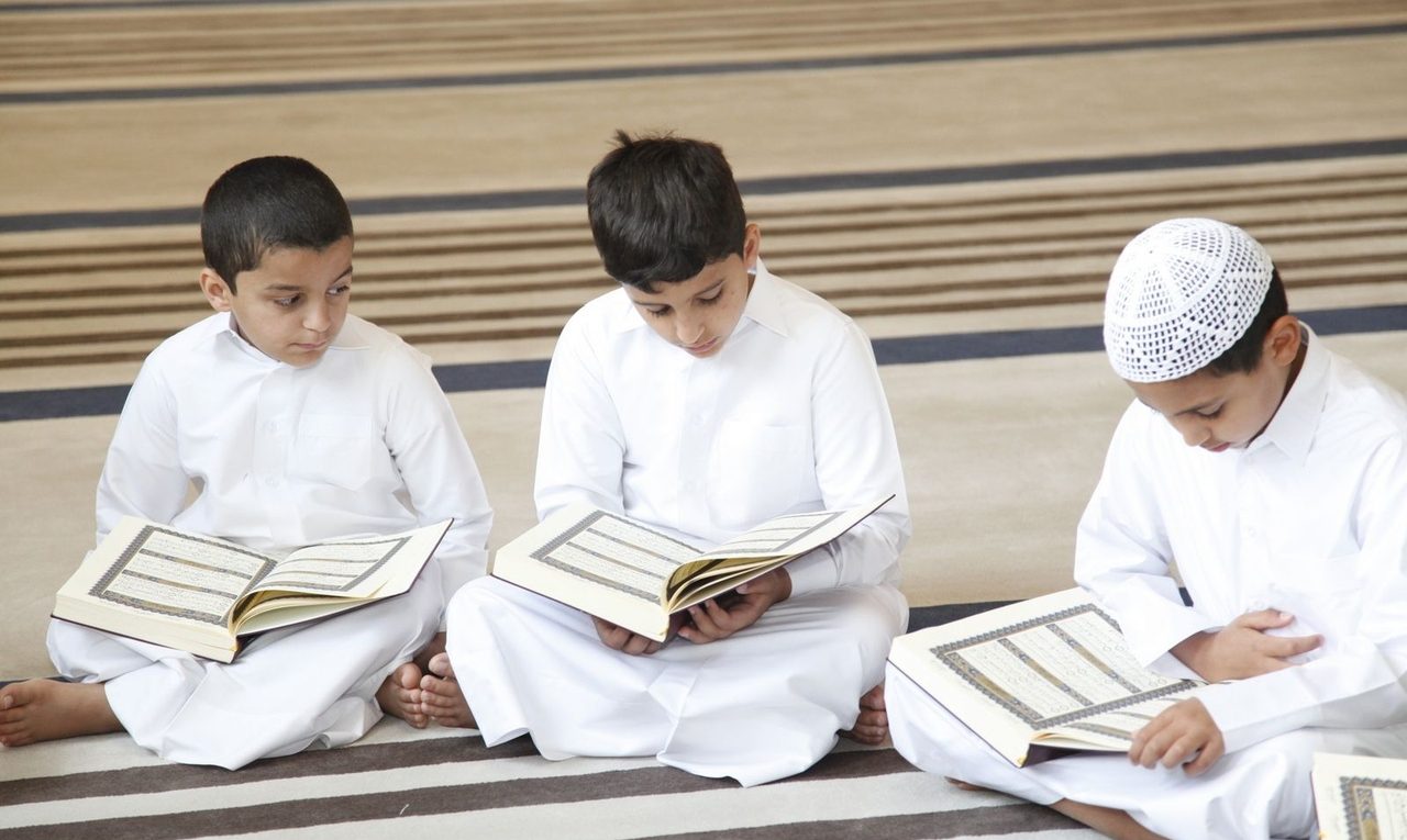 “ҲАЙИТЛИК ОЛГАН БОЛАЛАР”: Улар пулларини нимага сарфлашмоқда?