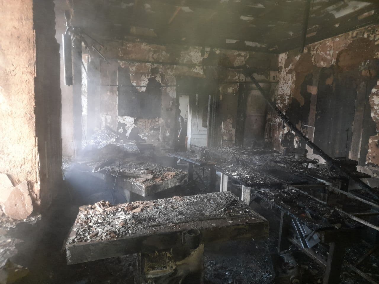 Наманган шаҳридаги ёнғин Наманган ФВБ ходимлари томонидан тезкорлик билан бартараф этилди.