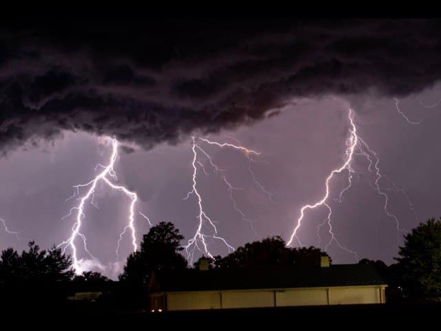 Қашқадарёда уч кишини яшин урди. Қурбон бор