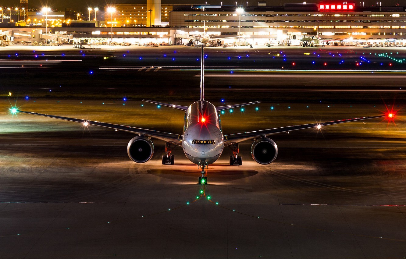 Лондонга учаётган самолёт йўловчи аёлнинг ўлими туфайли Тошкентга фавқулодда қўнди