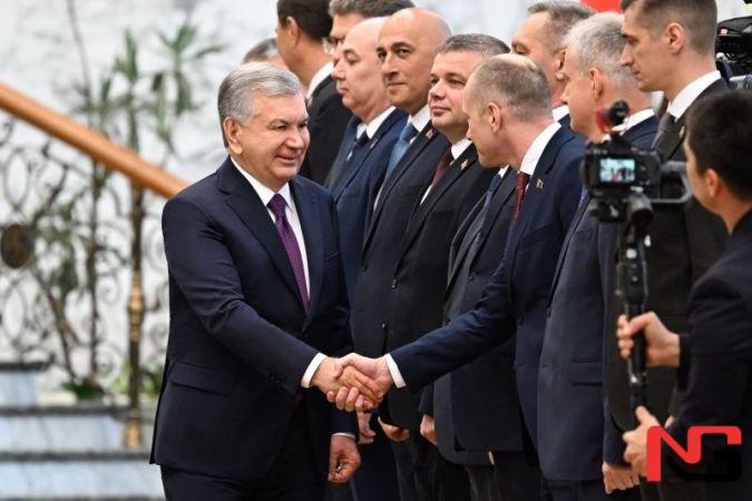 Шавкат Мирзиёев Минскда тантанали кутиб олинди