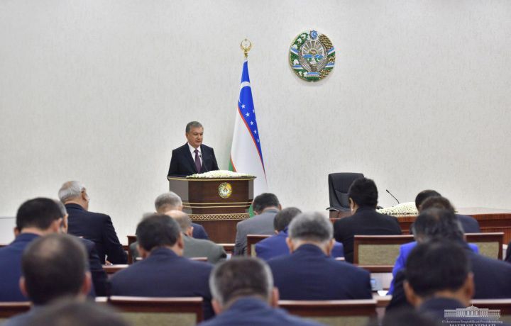 Бош вазир ўринбосарлари, вазирлар ва ҳокимлар иш услубини мутлақо ўзгартиради