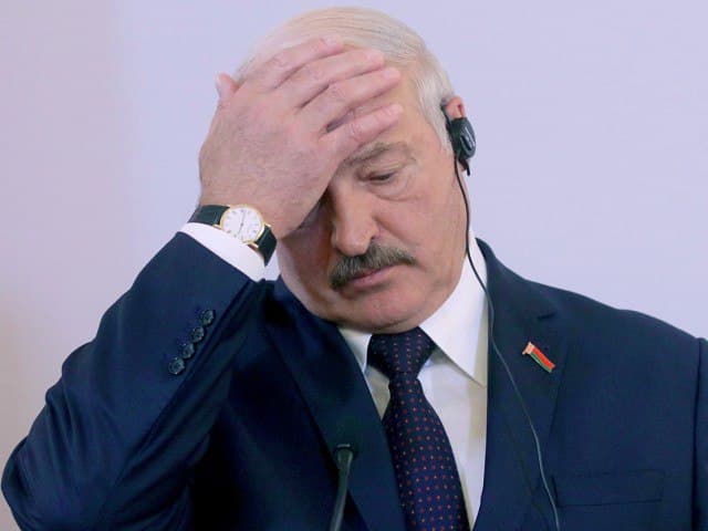 Ўзбекистонга “тош отган” Лукашенко энди ўзидан хавотирга тушди