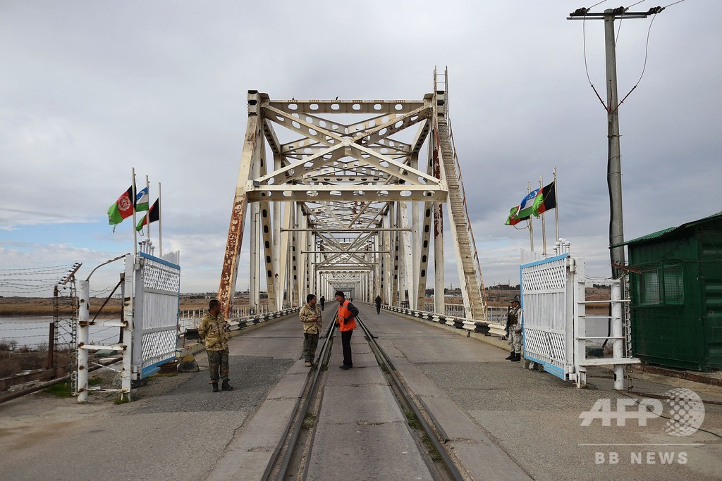 Ўзбекистон орқали Афғонистондан қанча одам эвакуация қилингани маълум бўлди