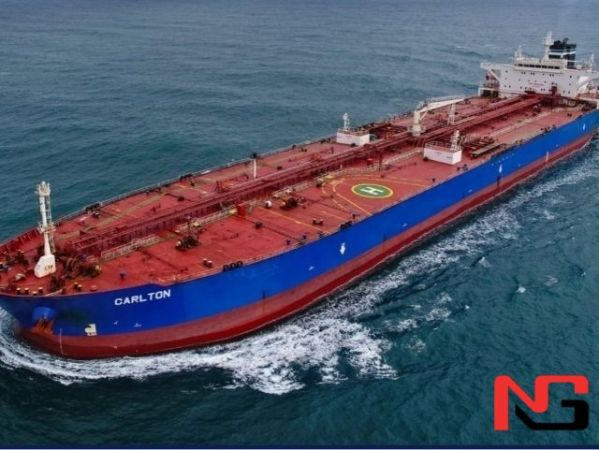 Франция Россияга тегишли айтилаётган танкерни қўйиб юбормоқчи