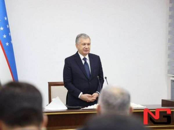 Мирзиёев “свет” ва газ муаммосидан яхши хабардор. У оддий маҳаллада яшашини айтди